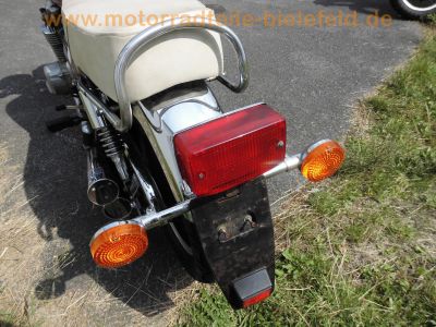 Honda_CB_650_C_Custom_Chopper_RC05_rot-weiss_4-4_Auspuff_Gepaecktraeger_-_wie_CB_750_900_C_RC03_RC06_RC08_SC04_SC10_75.jpg