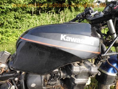 Kawasaki_GPZ_900_R_ZX900A_Streetfigher-Wrack_180-55_ZR17_Hinterrad_Auspuff_eloxiert_-__wie_GPZ_750_R_1000_RX_ZX10_97.jpg