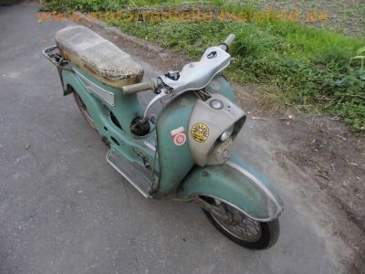 Lohner_Sissy_50_Moped-Roller_aus_Oesterreich_13.jpg