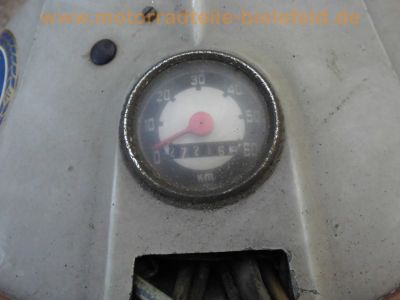 Lohner_Sissy_50_Moped-Roller_aus_Oesterreich_19.jpg