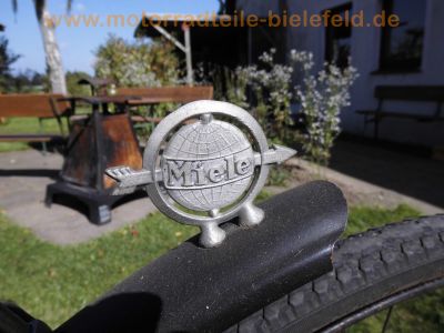 Miele_Oldtimer-Fahrrad_mit_Victoria_Hinterrad-Hilfsmotor_7.jpg