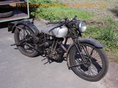New_Imperial_NI_150_ccm_OHV_Modell_23_Bj__ca__1935_-_wie_250_350_500_Sport_Tourer_4.jpg