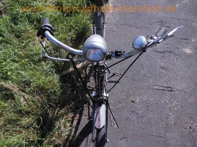 Victoria_Oldtimer_Fahrrad_f__Hilfsmotor_mit_Riemenantrieb_Originallack_15.jpg