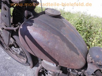 Puch_125_T_Bj__1949_Doppelkolben-Motor_-_no_Puch_R_M_125_150_175_200_250_SV_SGS_TL_TF_12.jpg