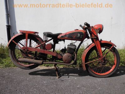 Puch_Oldtimer-Motorrad_-_ggf__Vorkrieg_bzw__Puch_125_150_175_200_220_250_350_S4_TL_SV_SGS_TFS_116.jpg