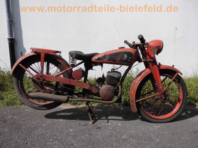 Puch_Oldtimer-Motorrad_-_ggf__Vorkrieg_bzw__Puch_125_150_175_200_220_250_350_S4_TL_SV_SGS_TFS_80.jpg
