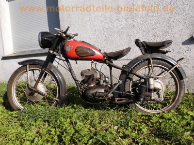 Rixe_KT_175_aus_1953_-_wie_K_T_98-50_R150_RS175_RS100_Sachs-Motor_1.jpg