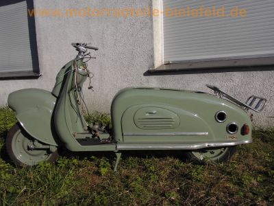 Röhr_Rolletta_200_Roller_aus_1954_restauriert_-_kein_Eichler_Kroboth_Heinkel_FAKA_Zündapp_Messerschmitt_Bajaj_1.jpg