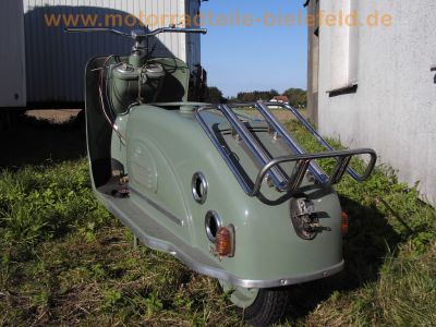 Röhr_Rolletta_200_Roller_aus_1954_restauriert_-_kein_Eichler_Kroboth_Heinkel_FAKA_Zündapp_Messerschmitt_Bajaj_2.jpg