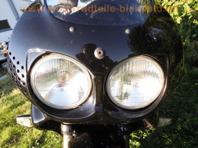 Honda_CBR_900_RR_Fireblade_SC28_Ur-Modell_schwarz_LSL-Lenkungsdämpfer_Sport-Auspuff_-_wie_SC33_24.jpg