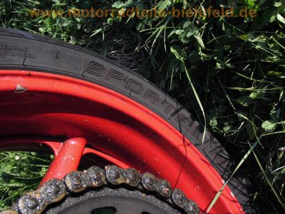 Honda_CBR_900_RR_Fireblade_SC28_Ur-Modell_schwarz_LSL-Lenkungsdämpfer_Sport-Auspuff_-_wie_SC33_59.jpg