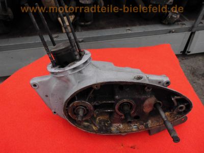 DKW_Motor_engine_moteur_RT_125_-_2_Auto-Union_Nr__020884_mit_Lichtmaschine_Kolben_Kurbelwelle_Gehause_143040-2_etc__7.jpg