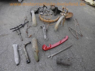 Mix_Oldtimer-Teile_Sattel_Gabeln_Schwingen_Auspuff_etc__4.jpg