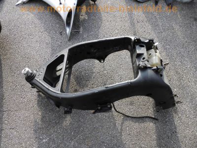 Yamaha_YZF-R1_RN12_EXUP_2005_grau_crash_YZF_1000_Motor_XN509E_33tkm_Ersatzteile_spare-parts_133_.jpg