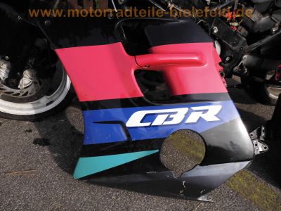 Honda_CBR_1000_F_SC24_EZ_1992_unfallfrei_non-DUAL_CBS_pink_Farbcode_NH1_-_wie_SC21_CBR_600_F_PC_19_20_23_25_31_44_.jpg