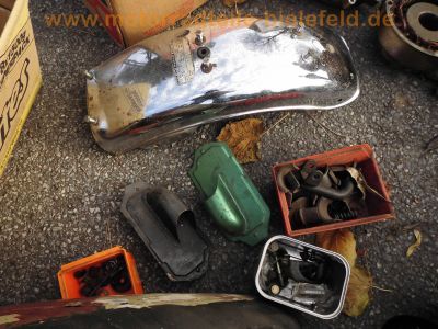 Honda_CB_500_Four_Konvolut_3x_Ersatzteile_spare-parts_-_wie_CB_350_400_500_550_750_F_Four_3.jpg