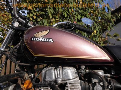 Honda_CM_400_T_NC01_Custom_braun-lila_ORIGINAL_US-Chopper_kurze_Chrom-Fender_Sturzbuegel_mit_Highway-Bars_-_wie_CM_CB_125_185_200_250_400_7.jpg