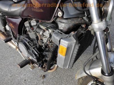 Honda_VF_750_C_V45_Magna_RC09_lila_rostig_Konis_Mecadapo_Auspuff_-_wie_VF_500_700_1100_F_S_C_RC21_RC07_60.jpg
