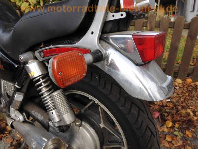 Honda_V45_US-Magna_VF_750_C_RC07_wie_RC09_schwarz_Scheibe_hohe_Sissy-Bar_kurze_Chrom-Fender_9.jpg