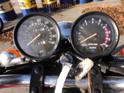 Yamaha_SR_500_48T_rot_Speichenraeder_Motor_laeuft_-_wie_SR_XT_250_500_1U6_2J4_17.jpg