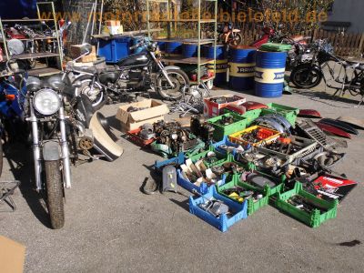Honda_GL1000_LTD_rot_GL1_Goldwing_EZ1977_viel_Chrom_Extras_unverbastelt_100.jpg