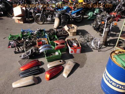 Honda_GL1000_Goldwing_MIX_3x_GL1_1976_1977_Ersatzteile_spare-parts_122.jpg
