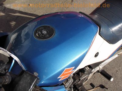 Suzuki_GSX_550_EF_Voll-Verkleidung_blau-weiss_GN71D_mit_4-1_Sport-Auspuff_motad_n-eta_e1_N5SF_-_wie_GSX_400_550_E_ES_26.jpg