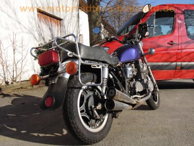Honda_CB_750_C_Custom_Chopper_RC06_lila_4-4_Auspuff_Gepaecktraeger_-_wie_CB_650_750_900_C_F_KZ_RC01_RC03_RC05_RC08_SC01_SC09_2.jpg