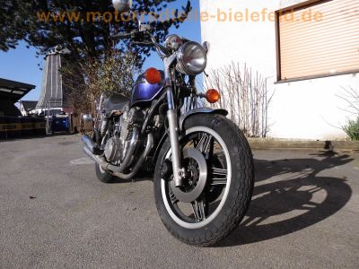 Honda_CB_750_C_Custom_Chopper_RC06_lila_4-4_Auspuff_Gepaecktraeger_-_wie_CB_650_750_900_C_F_KZ_RC01_RC03_RC05_RC08_SC01_SC09_3.jpg