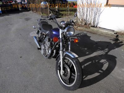 Honda_CB_750_C_Custom_Chopper_RC06_lila_4-4_Auspuff_Gepaecktraeger_-_wie_CB_650_750_900_C_F_KZ_RC01_RC03_RC05_RC08_SC01_SC09_4.jpg