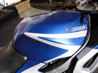 Kawasaki_ZZR_600_D_ZX600D_Sport-Tourer_blau-silber_-_wie_ZZ-R_600_1100_C_D_E_ZX600E_ZXT10C_ZXT10D_47.jpg