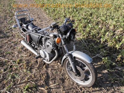 Yamaha_XS_360_1U4_mit_Gepaecktraeger_Chromfender_2x_Bremsscheibe_-_wie_XS_250_400_1U5_2A2_4G5_6.jpg
