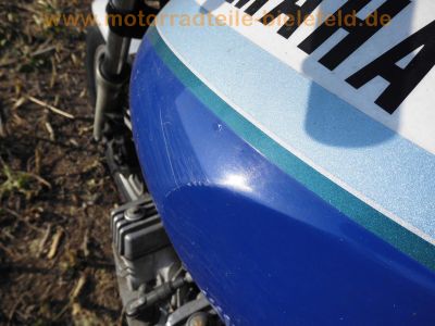 Yamaha_XJ_900_4BB_blau-weiss_Sturz_4-1_Auspuff_-_wie_XJ_650_700_750_F_31A_58L_3NG_2HL_4K0_41Y_11M_100.jpg