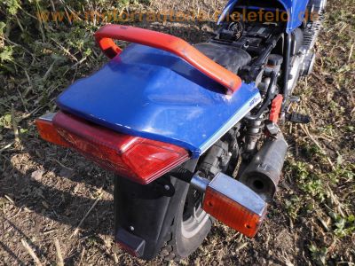 Yamaha_XJ_900_4BB_blau-weiss_Sturz_4-1_Auspuff_-_wie_XJ_650_700_750_F_31A_58L_3NG_2HL_4K0_41Y_11M_17.jpg