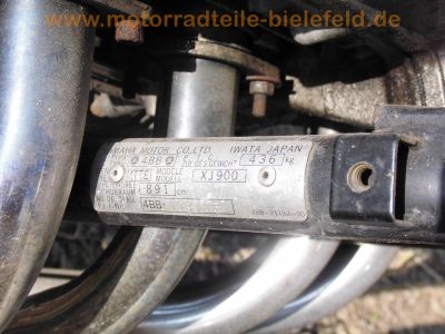 Yamaha_XJ_900_4BB_blau-weiss_Sturz_4-1_Auspuff_-_wie_XJ_650_700_750_F_31A_58L_3NG_2HL_4K0_41Y_11M_29.jpg