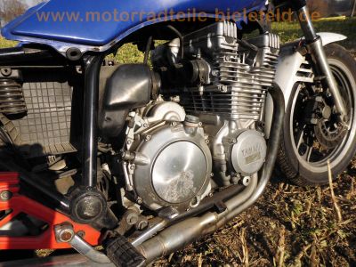 Yamaha_XJ_900_4BB_blau-weiss_Sturz_4-1_Auspuff_-_wie_XJ_650_700_750_F_31A_58L_3NG_2HL_4K0_41Y_11M_57.jpg