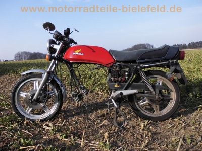 Honda_CB_400_N_Wrack_ohne_Motor_unfallfrei_Vergaser_Gabel_Lampe_Blinker_OK_-_wie_CB_CM_250_400_450_N_T_42.jpg