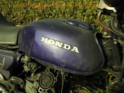 Honda_CX_500_lila_Ur-Guellepumpe_unfallfrei_Giuliari_Sport-Sitzbank_Gepaecktraeger_JAMA_Auspuff_-_wie_CX_400_500_650_E_C_PC01_PC06_10.jpg