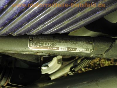 Honda_CX_500_lila_Ur-Guellepumpe_unfallfrei_Giuliari_Sport-Sitzbank_Gepaecktraeger_JAMA_Auspuff_-_wie_CX_400_500_650_E_C_PC01_PC06_34.jpg