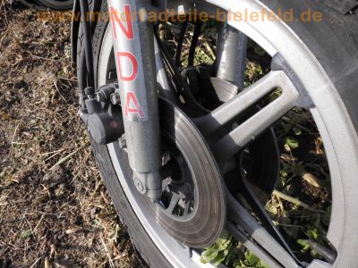 Honda_CX_500_lila_Ur-Guellepumpe_unfallfrei_Giuliari_Sport-Sitzbank_Gepaecktraeger_JAMA_Auspuff_-_wie_CX_400_500_650_E_C_PC01_PC06_42.jpg