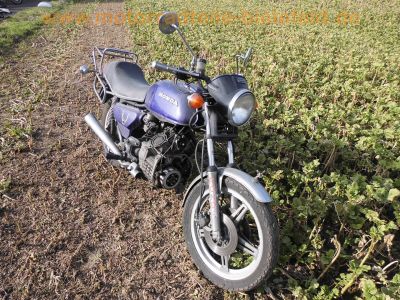 Honda_CX_500_lila_Ur-Guellepumpe_unfallfrei_Giuliari_Sport-Sitzbank_Gepaecktraeger_JAMA_Auspuff_-_wie_CX_400_500_650_E_C_PC01_PC06_6.jpg