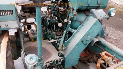Schneider_Geraetetraeger_GT40_Lombardini-Motor_LDAL673_3-Zylinder_Diesel_mit_Verdeck_wie_GT20_GT27_GT50_Fendt_Deutz_21.jpg