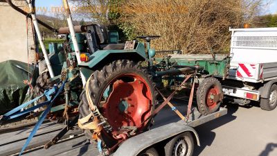 Schneider_Geraetetraeger_GT40_Lombardini-Motor_LDAL673_3-Zylinder_Diesel_mit_Verdeck_wie_GT20_GT27_GT50_Fendt_Deutz_59.jpg