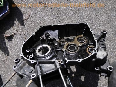 Honda_VT_700_C_Shadow_RC19_Ersatzteile_Motor_Zylinder-Kopf_Getriebe_Lichtmaschine_Kupplung_wie_RC29_VT_750_C_35.jpg