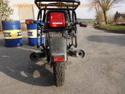 Honda_XBR_500_PC15_lila_Koffer-Traeger_Sitz-Abdeckung_Chomstar-Raeder_19.jpg