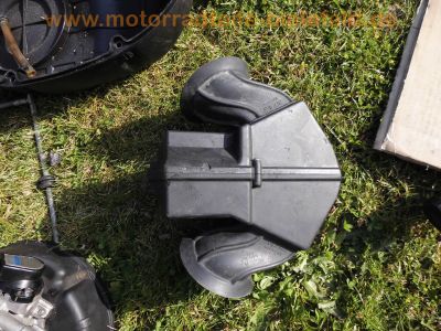 Aprilia_RSV_1000_Mille_RP_2003_Ersatzteile_spares_spare-parts_-_wie_Aprilia_RST_1000_Futura_Tuono_Falco_250.jpg