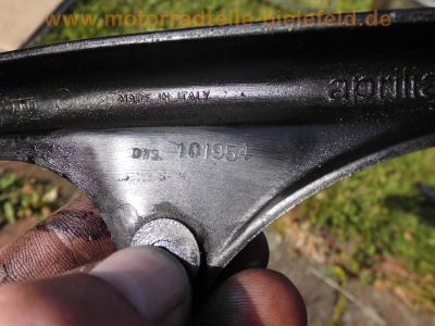 Aprilia_RSV_1000_Mille_RP_2003_Ersatzteile_spares_spare-parts_-_wie_Aprilia_RST_1000_Futura_Tuono_Falco_279.jpg