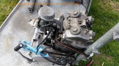 Honda_XBR_500_S_PC15_Ersatzteile_Motor_Rahmen_Schwinge_Auspuff_uvm_30.jpg
