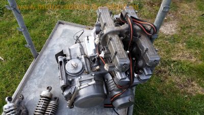 Kawasaki_KZ650B_Ersatzteile_Gabel_Speichenraeder_Motor_Vergaser_109.jpg