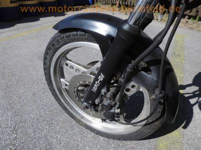 Honda_CB_400_N_letzte_Baureihe_1983_Motad_2-1_Auspuff_6-Speichen-Felgen_63.jpg